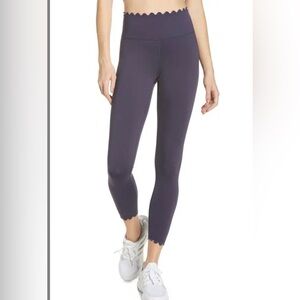 IVL high waisted blue leggings with scalloped edges 8